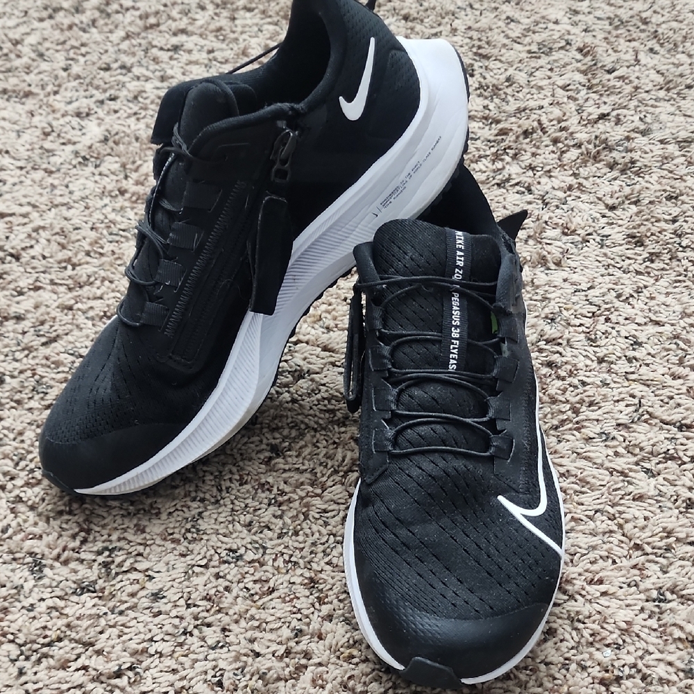 🏴Nike Air Zoom Sneakers.🏴